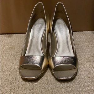 Nine West 6.5 dress heels pumps